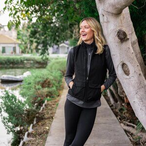 SCOTT VEST Q.U.E.S.T. VEST FOR WOMEN SIZE M LIKE NEW